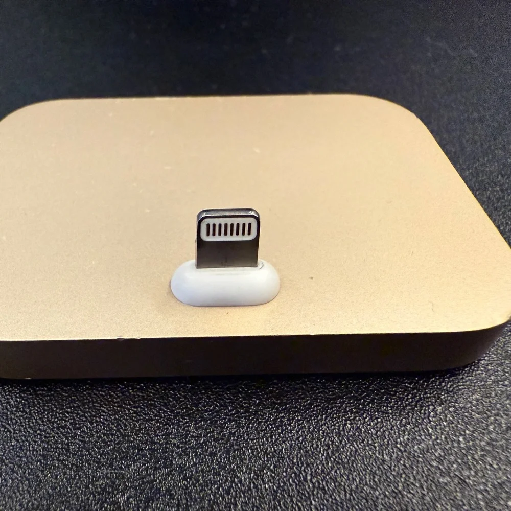 Rose Gold Apple Desktop Charging Dock and Audio Port for Lightning Port iPhone